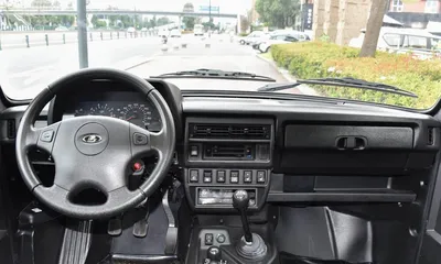 9229332_100