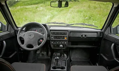 9229353_100